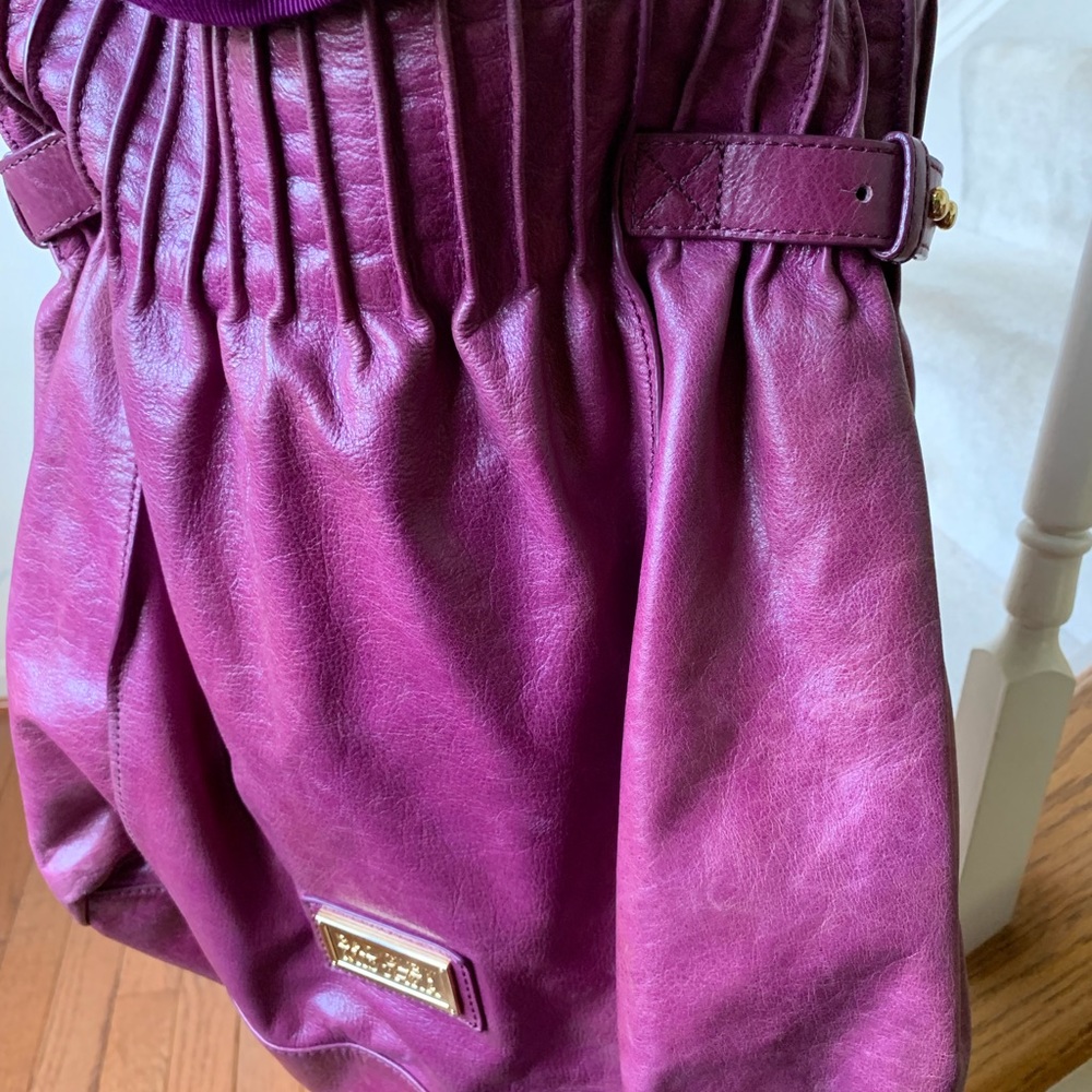 Badgley Mischka purple (raspberry $handbag